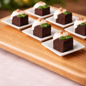 Fingerfood posodica KVADRATNA sladkorni trs bela 6,5x6,5cm, 50 kosov